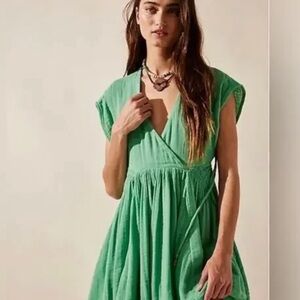 💚NWT Free People Vibrant Green Mini Dress 💚NWT